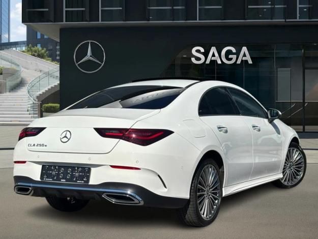MERCEDES-BENZ CLA 250 e Coupé AMG Line Pano   