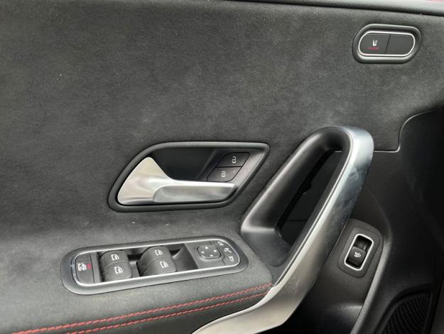 MERCEDES-BENZ CLA-Třída CLA 180 d kupé AMG Line (13/18)