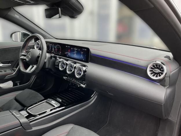 MERCEDES-BENZ CLA-Třída CLA 180 d kupé AMG Line (15/18)