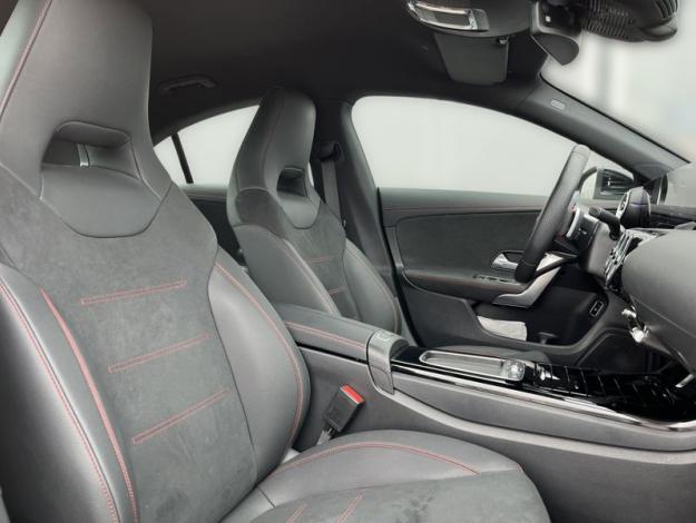 MERCEDES-BENZ CLA-Třída CLA 180 d kupé AMG Line (16/18)