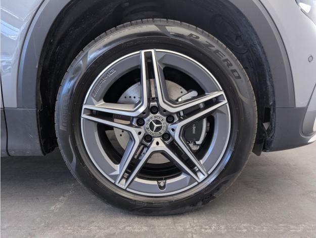 MERCEDES-BENZ GLB 200 d AMG Line  