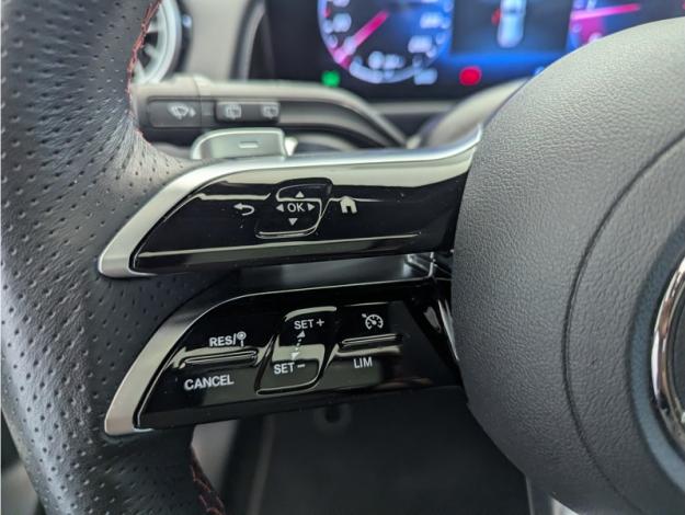 MERCEDES-BENZ GLB 200 d AMG Line  