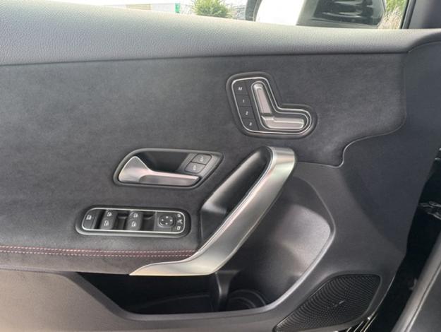 MERCEDES-BENZ Classe A 200 d AMG Line  Classe A 200 d AMG Line