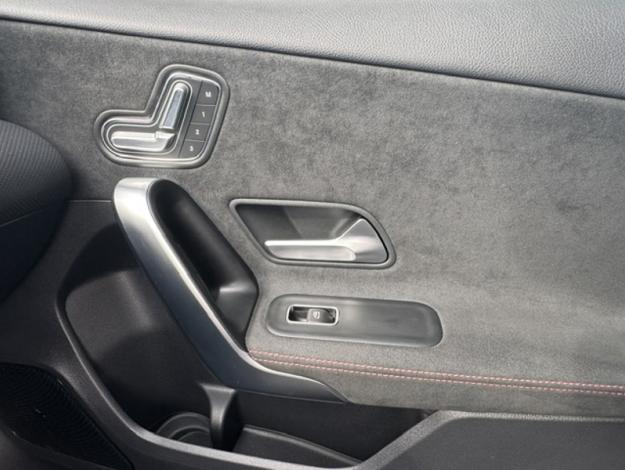 MERCEDES-BENZ Classe A 200 d AMG Line  Classe A 200 d AMG Line