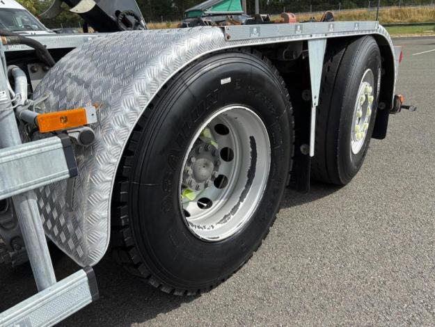 MERCEDES-BENZ Actros 2543 6x2 bras Dalby  
