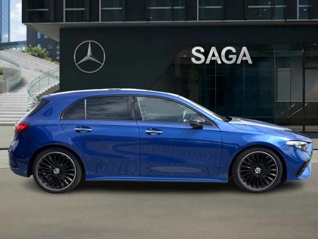 MERCEDES-BENZ A 180 d AMG Pack Night Toit Pano  