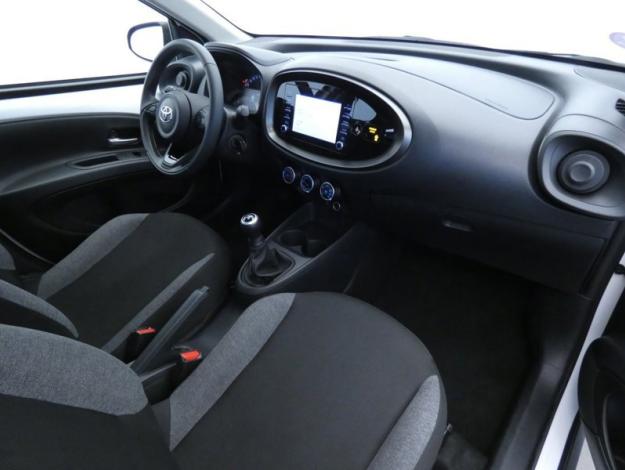 TOYOTA Aygo X 1.0 VVT-i 72 Dynamic  