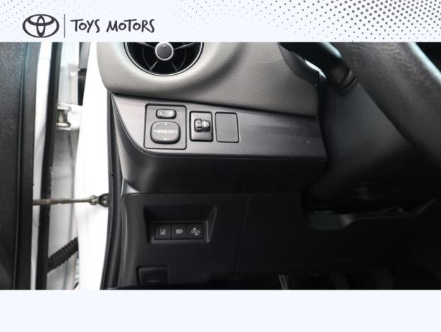 TOYOTA Yaris 110 VVT-i France Connect CVT   