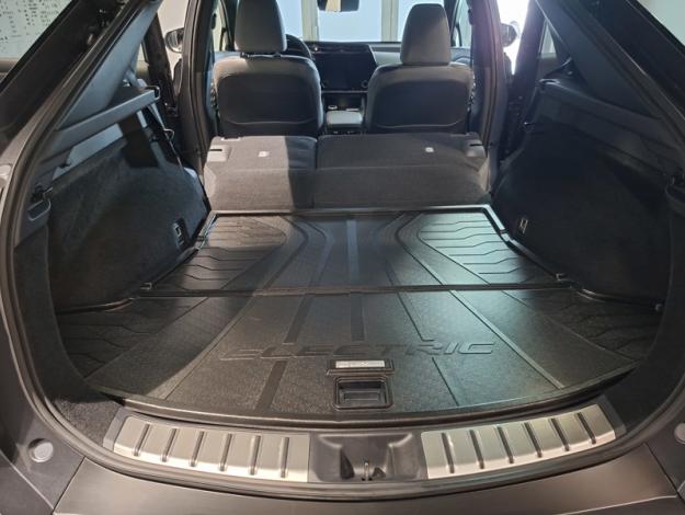 LEXUS RZ 350E Luxe  RZ 350E ELECTRIQUE LUXE 20  PKINNOPLUMC26VD