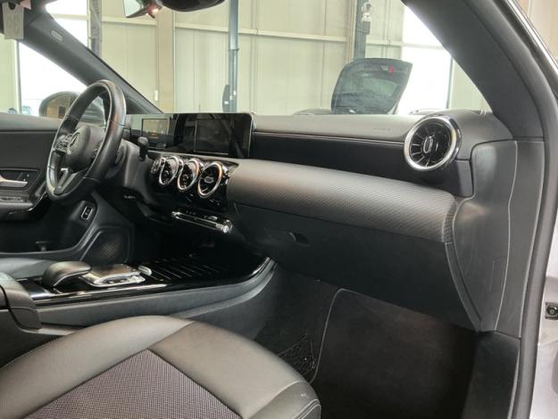 MERCEDES-BENZ CLA 180 d Coupé Automatique  