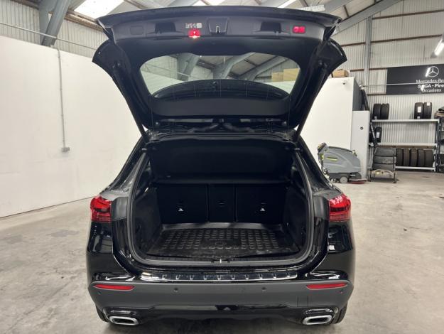 MERCEDES-BENZ GLA 250 e Luxury Pack Night  
