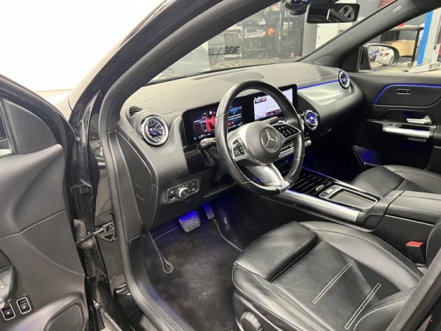 MERCEDES-BENZ GLA 250 e Luxury Pack Night  