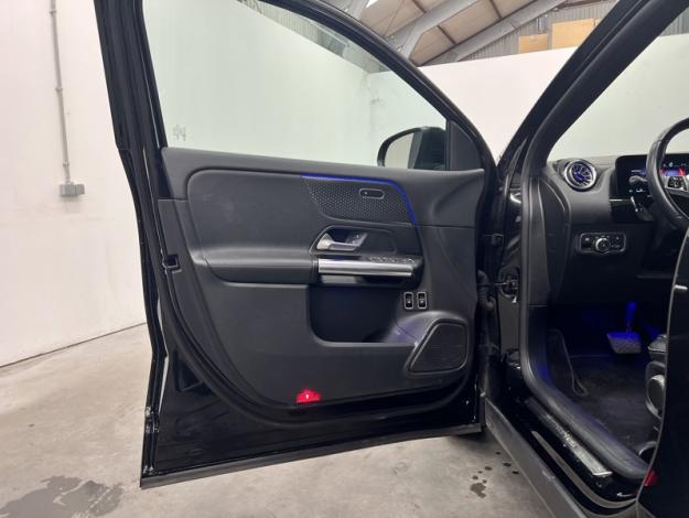 MERCEDES-BENZ GLA 250 e Luxury Pack Night  