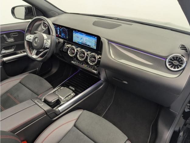 MERCEDES-BENZ GLA 250 e AMG Line  