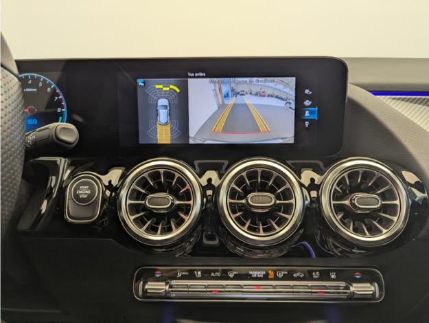 MERCEDES-BENZ GLA 250 e AMG Line  