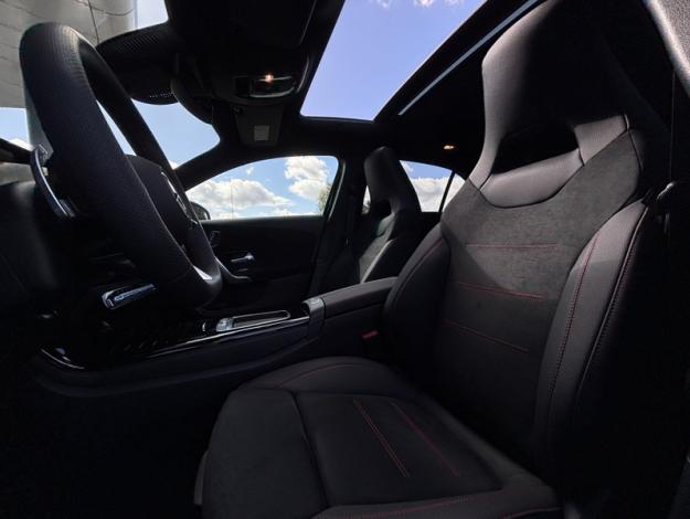 MERCEDES-BENZ Classe A 180 d AMG Line  Classe A 180 d AMG Line