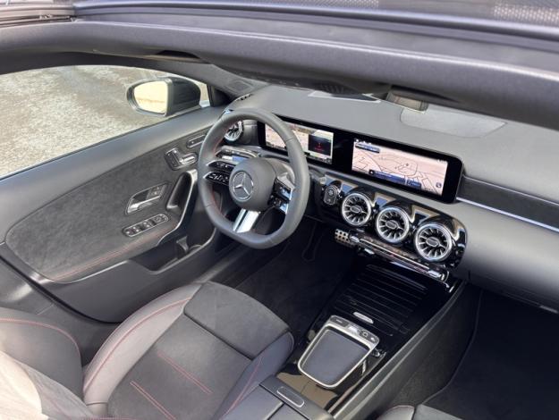 MERCEDES-BENZ Classe A 180 d AMG Line  Classe A 180 d AMG Line