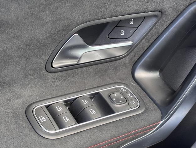 MERCEDES-BENZ Classe A 180 d AMG Line  Classe A 180 d AMG Line
