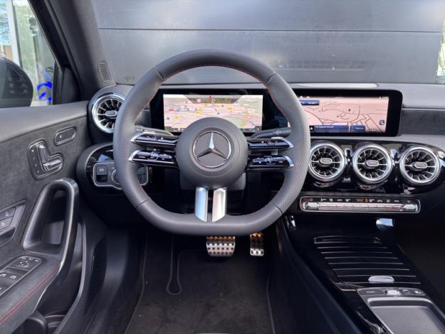 MERCEDES-BENZ Classe A 180 d AMG Line  Classe A 180 d AMG Line