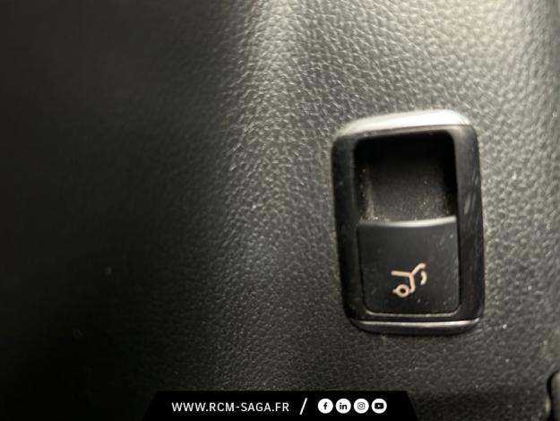 MERCEDES-BENZ GLA 220 CDI Sport Utility Vehicle Pack AMG Line 