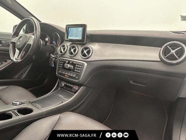 MERCEDES-BENZ GLA 220 CDI Sport Utility Vehicle Pack AMG Line 