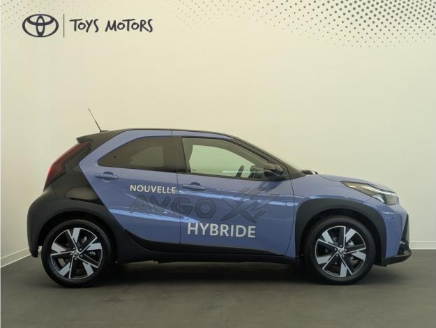 TOYOTA Aygo X Hybride 116h Graphic  