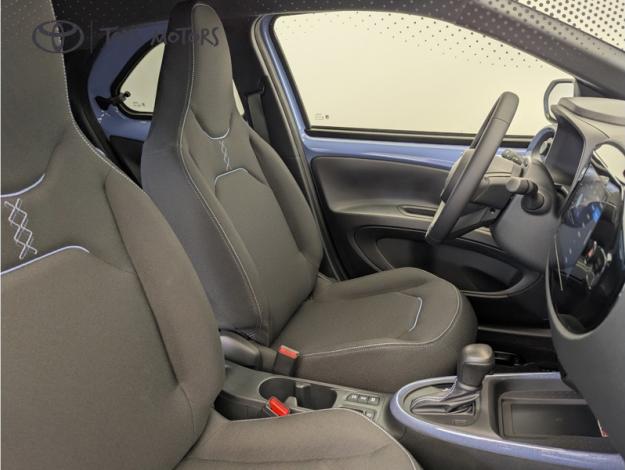 TOYOTA Aygo X Hybride 116h Graphic  