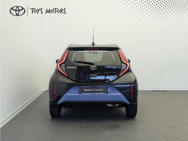 TOYOTA Aygo X Hybride 116h Graphic  