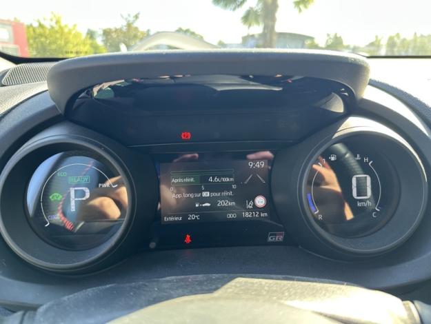 TOYOTA Yaris Hybride 116h GR SPORT  