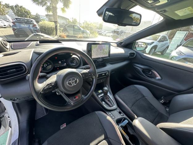 TOYOTA Yaris Hybride 116h GR SPORT  