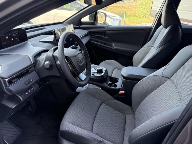 TOYOTA bZ4X Touring BEV 75KWH TOURING DESIGN  BZ4X TOURING GRANDE AUTONOMIE 2WD DESIGN