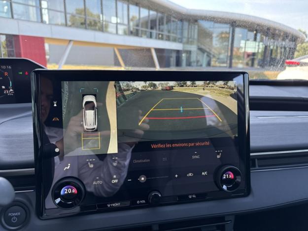 TOYOTA bZ4X Touring BEV 75KWH TOURING DESIGN  BZ4X TOURING GRANDE AUTONOMIE 2WD DESIGN