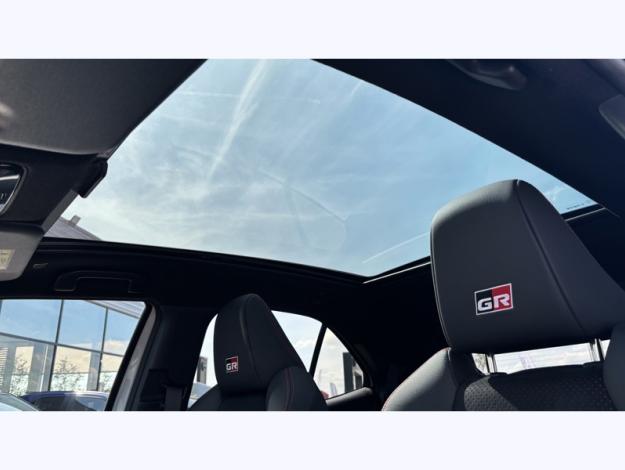 TOYOTA Yaris Cross 130h GR Sport pano tech  