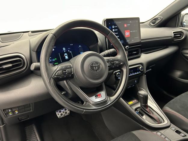 TOYOTA Yaris 130h Gr Sport Techno  