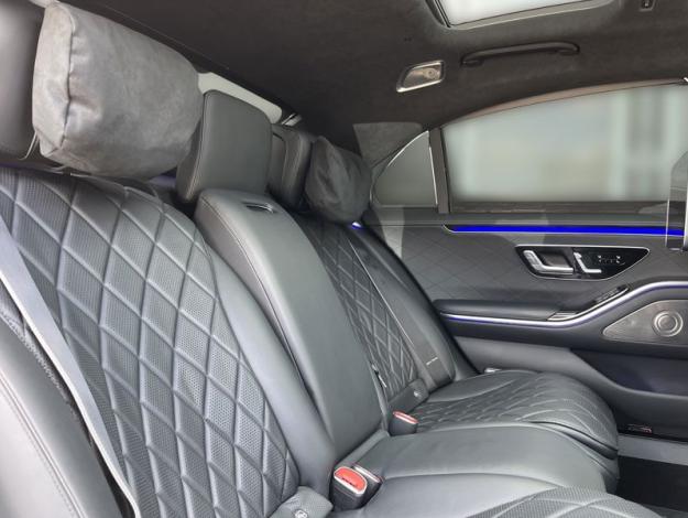 MERCEDES-BENZ  Třídy S S 500 4MATIC L (17/19)