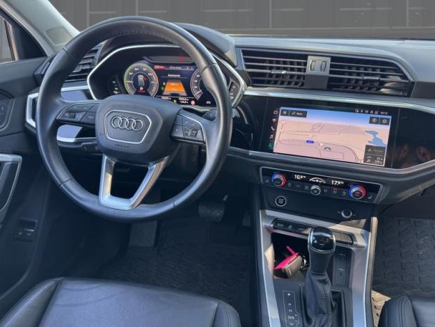 AUDI  