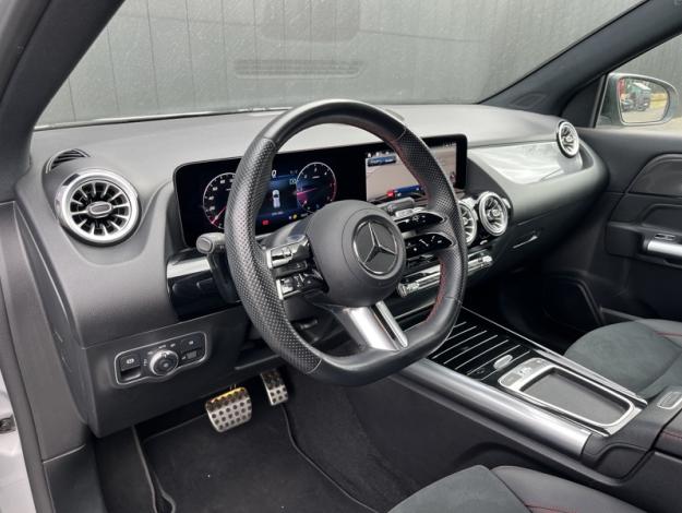 MERCEDES-BENZ GLA 200 d AMG Line  