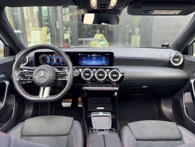 MERCEDES-BENZ Classe A 200 d AMG Line AMG Line 