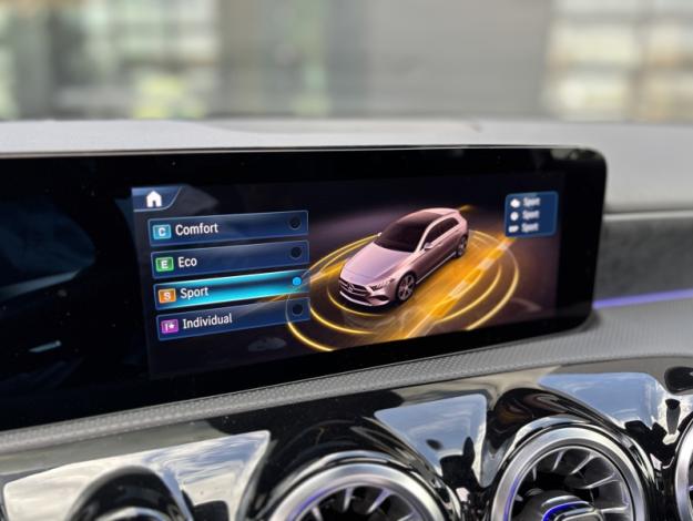 MERCEDES-BENZ Classe A 200 d AMG Line AMG Line 