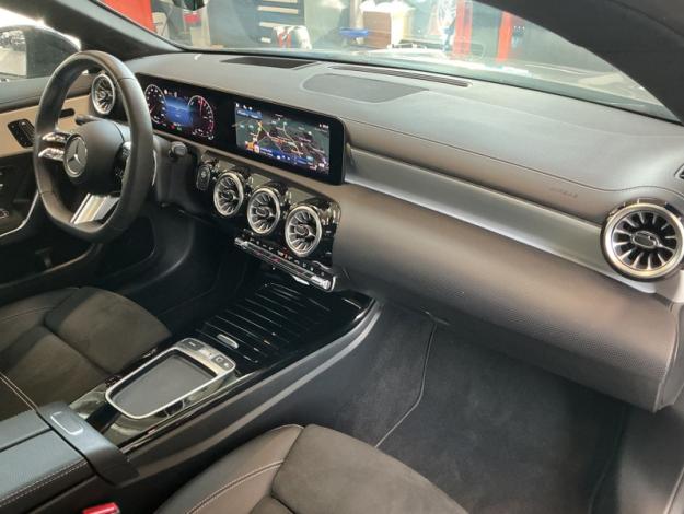 MERCEDES-BENZ CLA 250 e Coupé AMG Pack Night Pano  