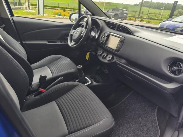 TOYOTA Yaris Design  1.0 69 ch 