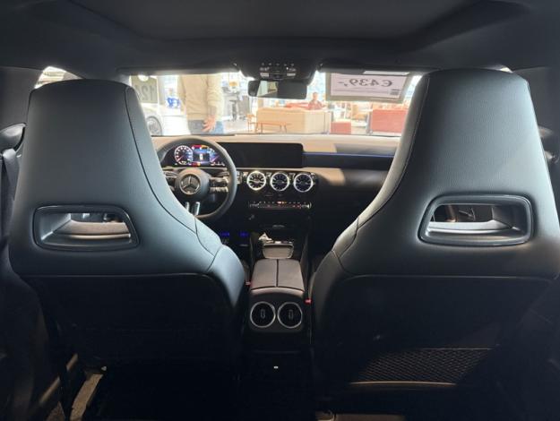 MERCEDES-BENZ A A 180 d