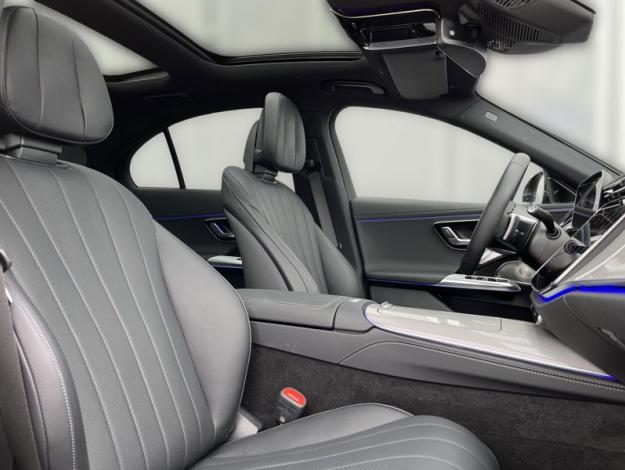 MERCEDES-BENZ Třída E E 220 d 4MATIC (16/18)