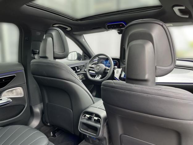 MERCEDES-BENZ Třída E E 220 d 4MATIC (18/18)