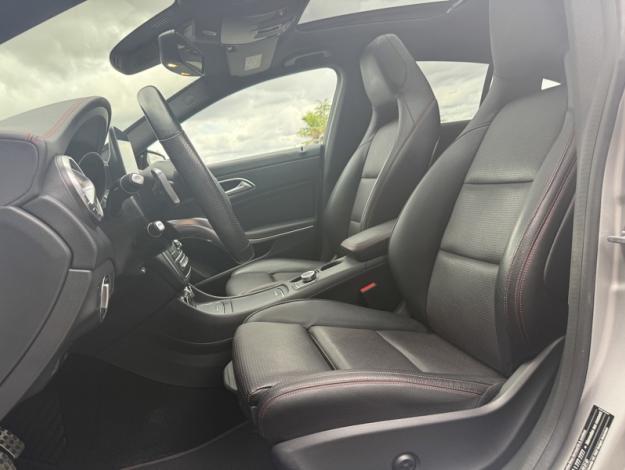 MERCEDES-BENZ CLA Shooting Brake CLA 220 d SB Fascination  CLA 220 d Shooting Brake AMG Line