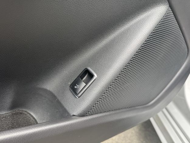 MERCEDES-BENZ CLA Shooting Brake CLA 220 d SB Fascination  CLA 220 d Shooting Brake AMG Line