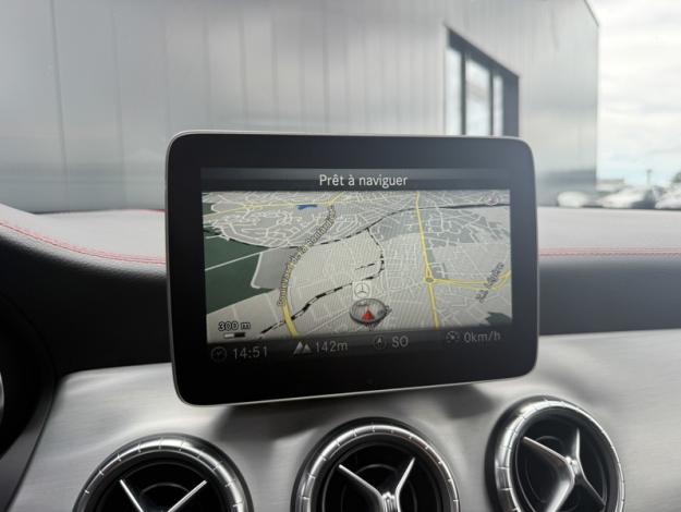 MERCEDES-BENZ CLA Shooting Brake CLA 220 d SB Fascination  CLA 220 d Shooting Brake AMG Line