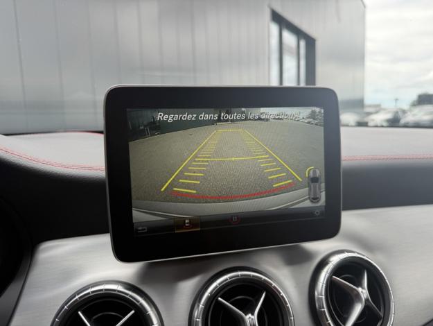 MERCEDES-BENZ CLA Shooting Brake CLA 220 d SB Fascination  CLA 220 d Shooting Brake AMG Line
