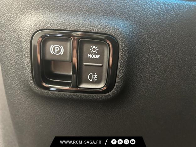MERCEDES-BENZ CLA 220 AMG Line  CLA 220