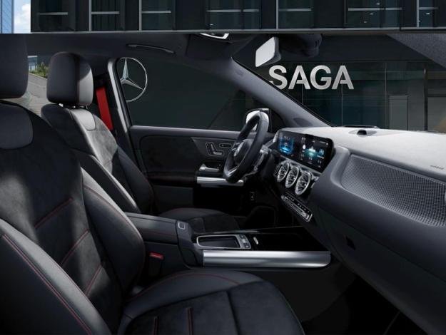 MERCEDES-BENZ GLA AMG GLA 35 4MATIC